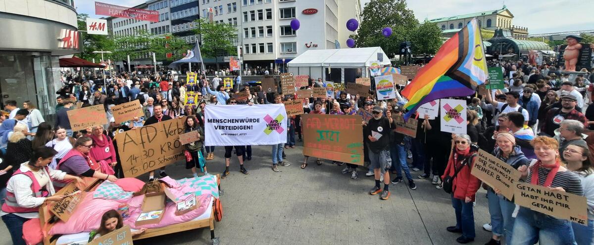 Mutig, stark, beherzt - Christ*innen fürs AfD-Verbotsverfahren!